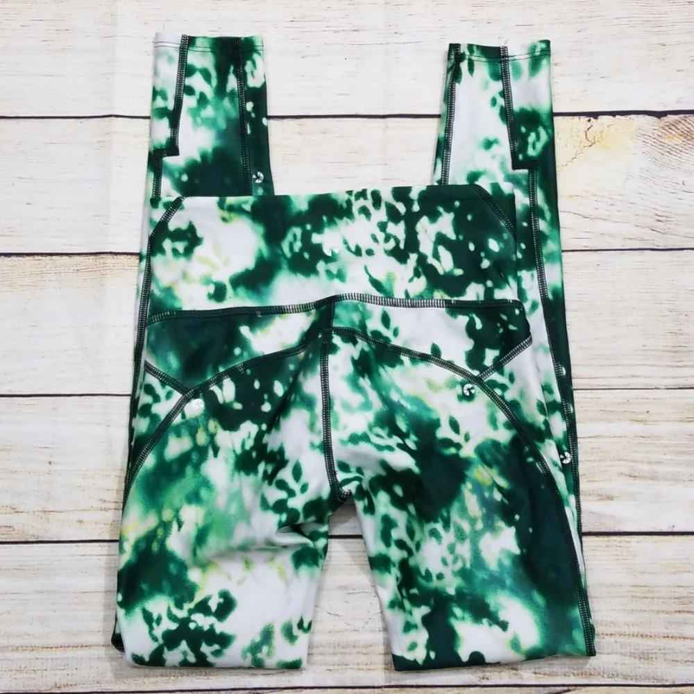 Ghost Flower Green Tie Dye Leggings